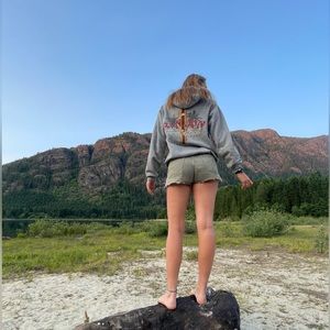 Meet your Posher, Holly